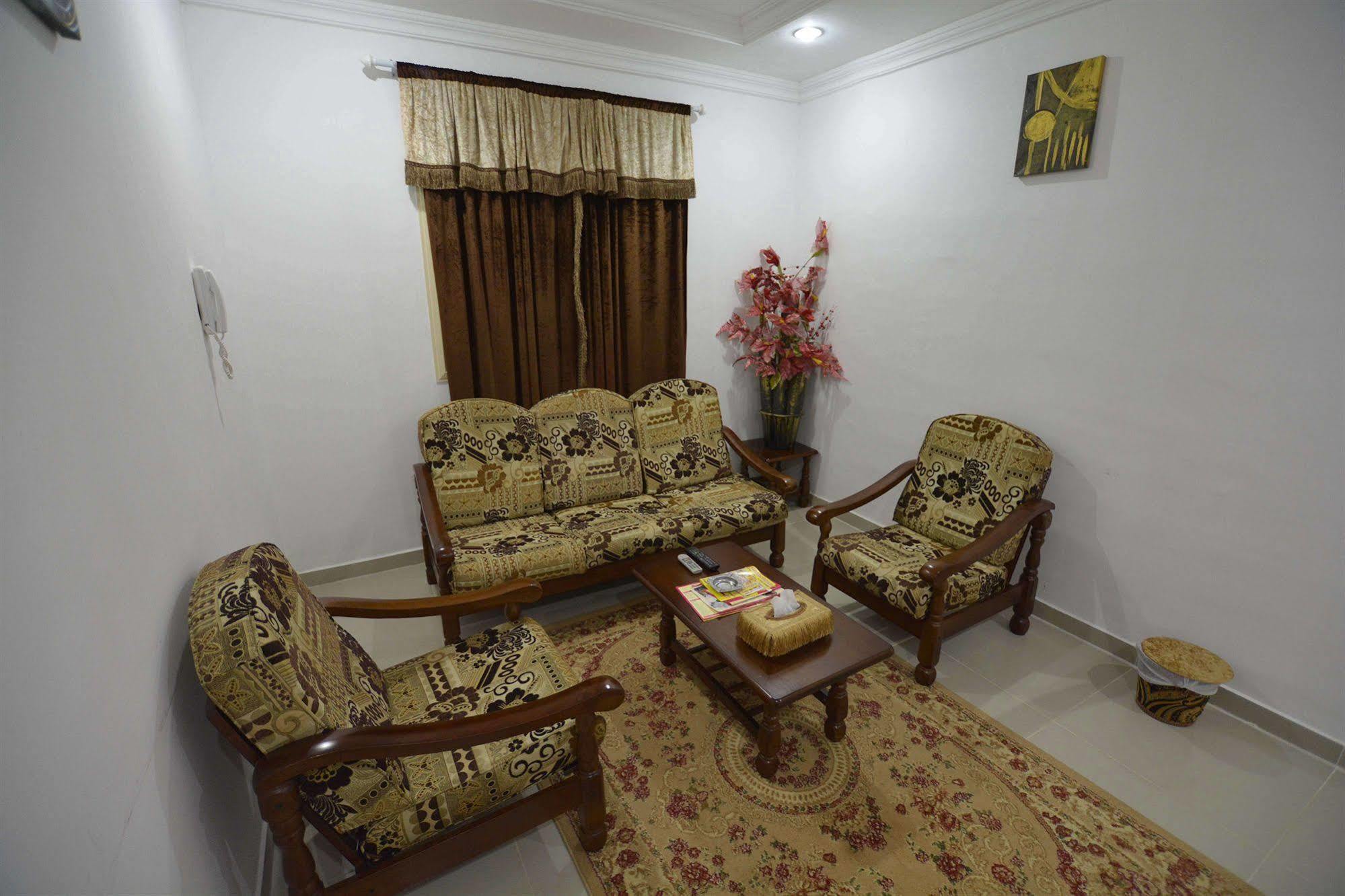 Mahboula Leader Apartments 1 מראה חיצוני תמונה